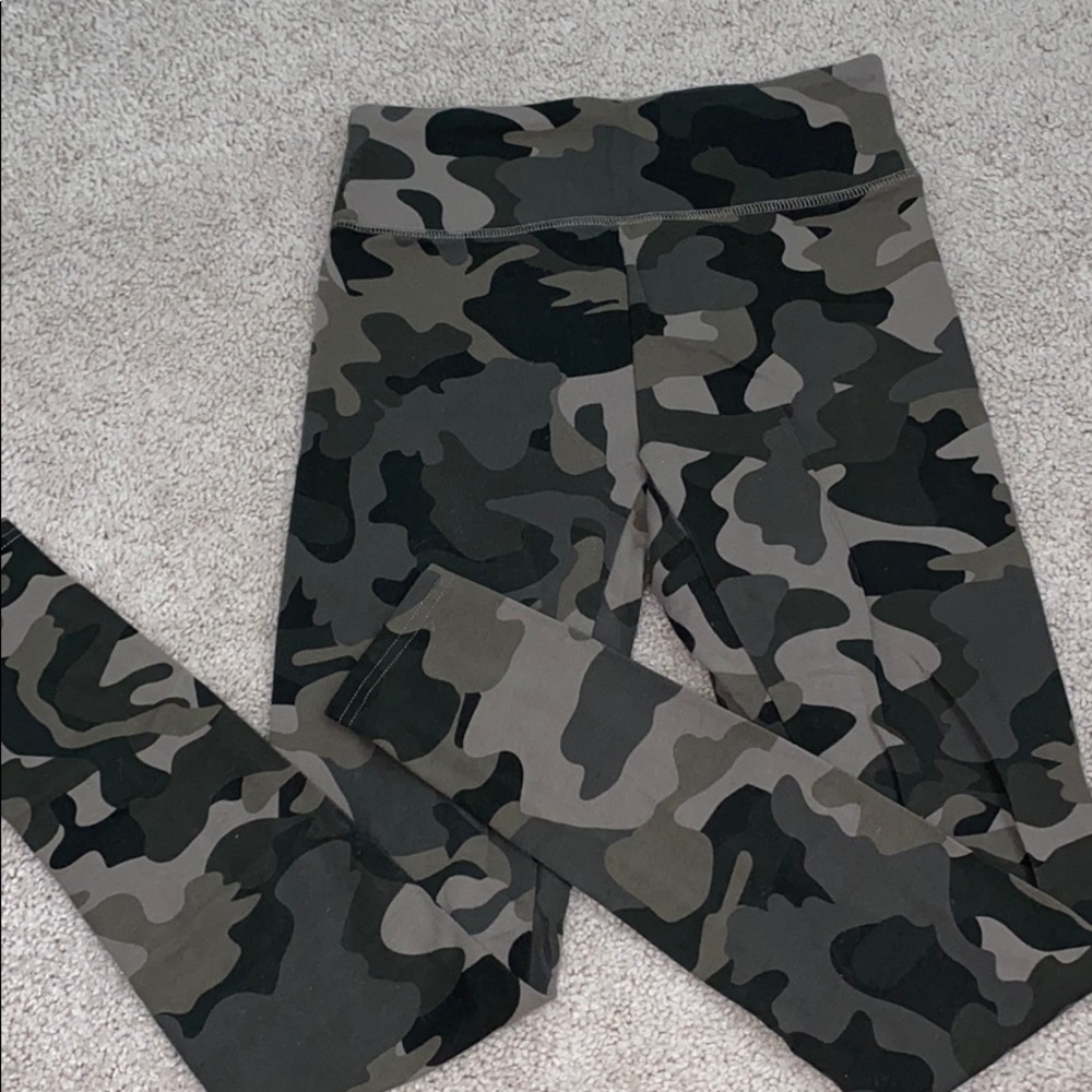 Camo leggings